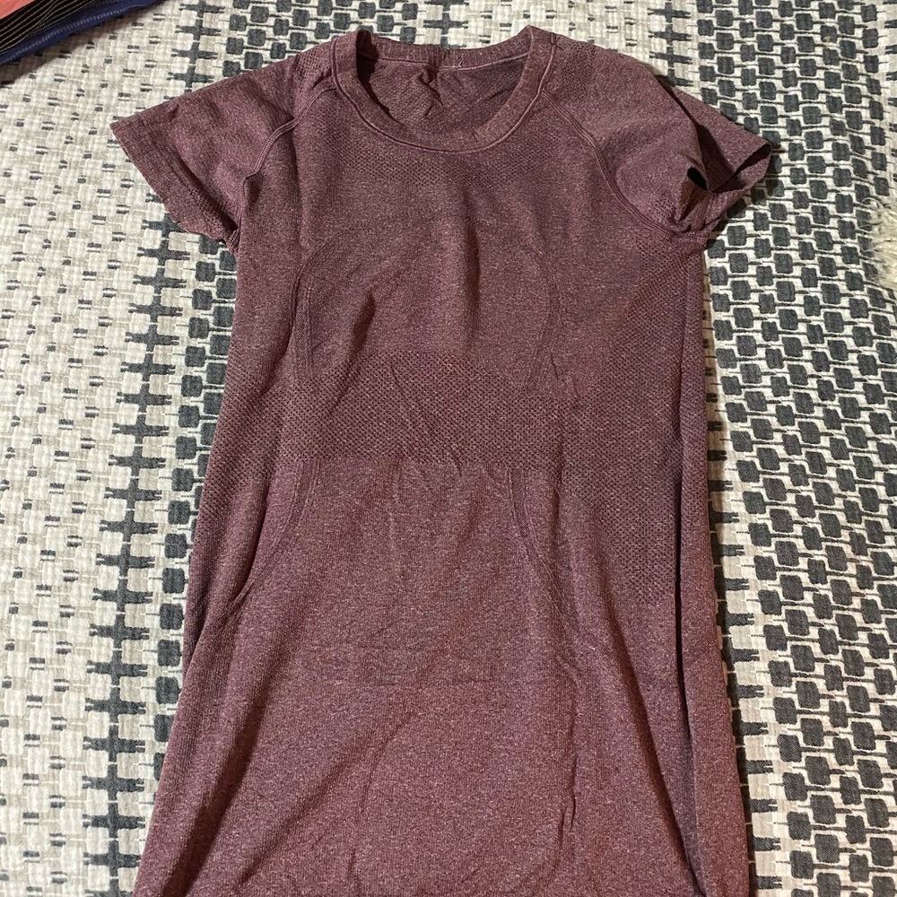 SOLD Lululemon Swiftly Tech